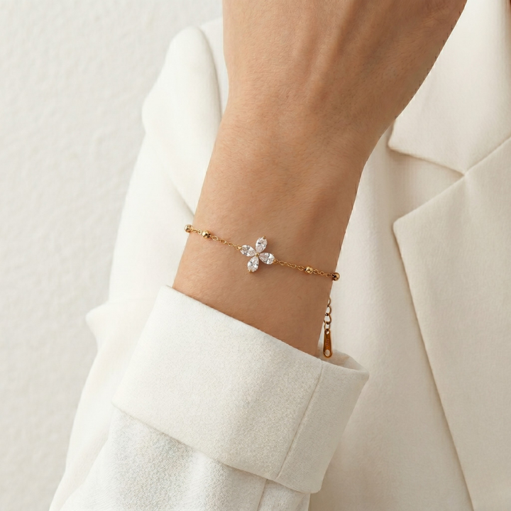 Clear Bloom Bracelet