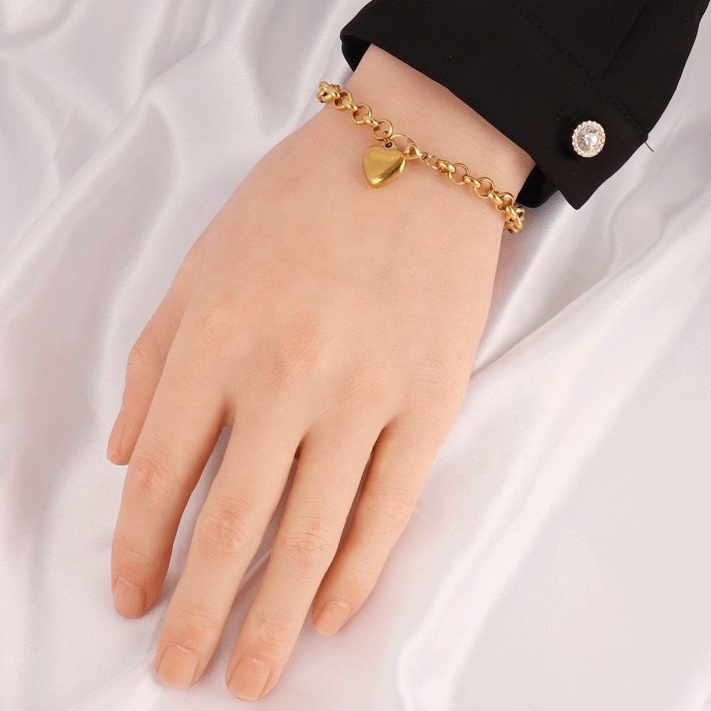 Lovelle Link Heart Bracelet | Salty