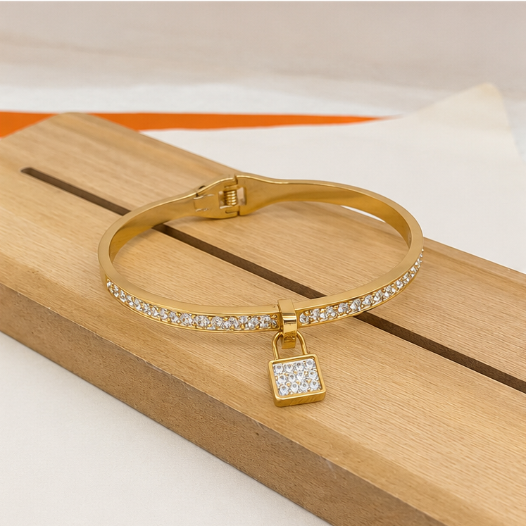 Luxe Lock Bracelet - Gold