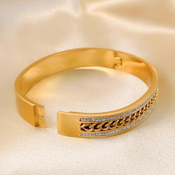 Regal Chain Glow Bracelet