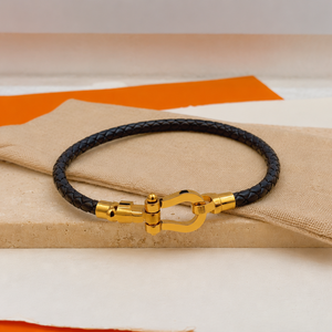Onyx Shackle Cord Bracelet - Black
