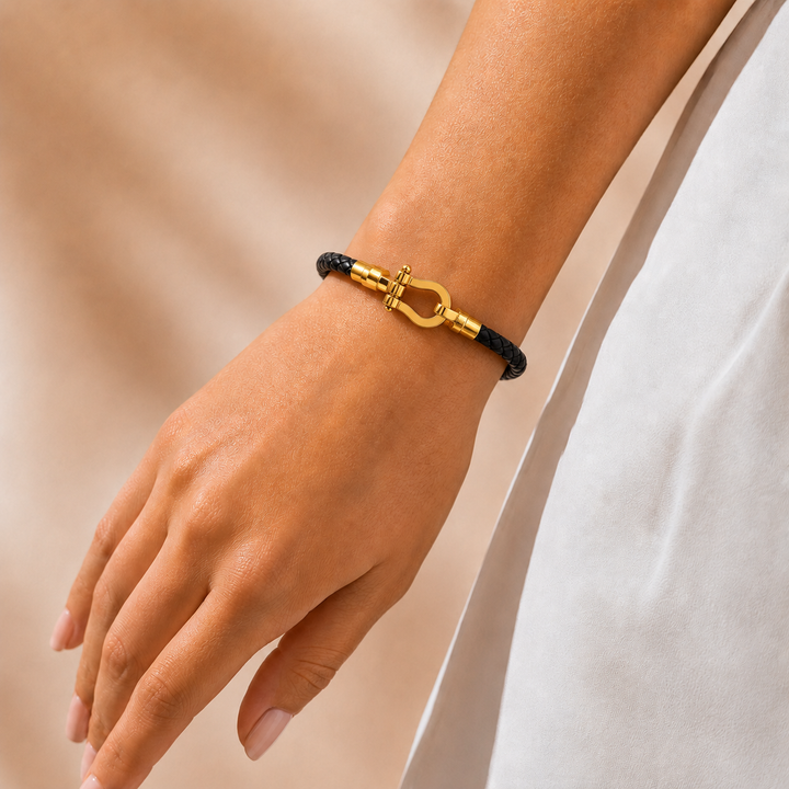 Onyx Shackle Cord Bracelet - Black