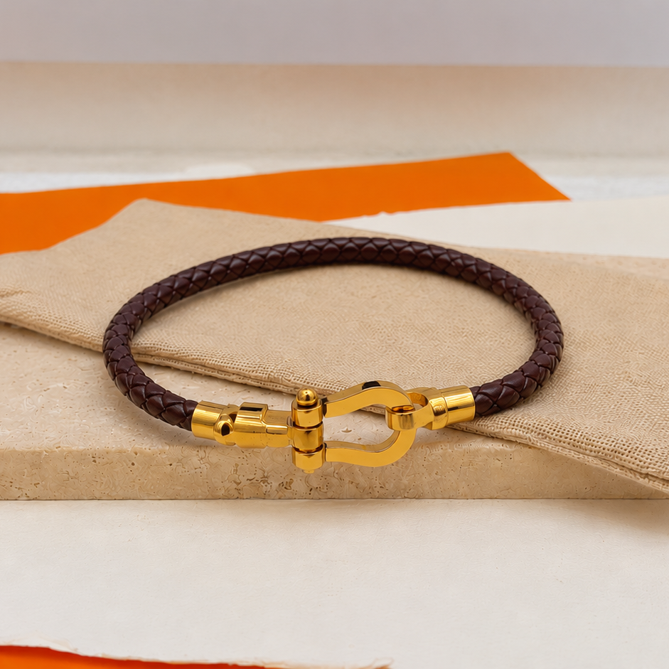 Onyx Shackle Cord Bracelet - Brown