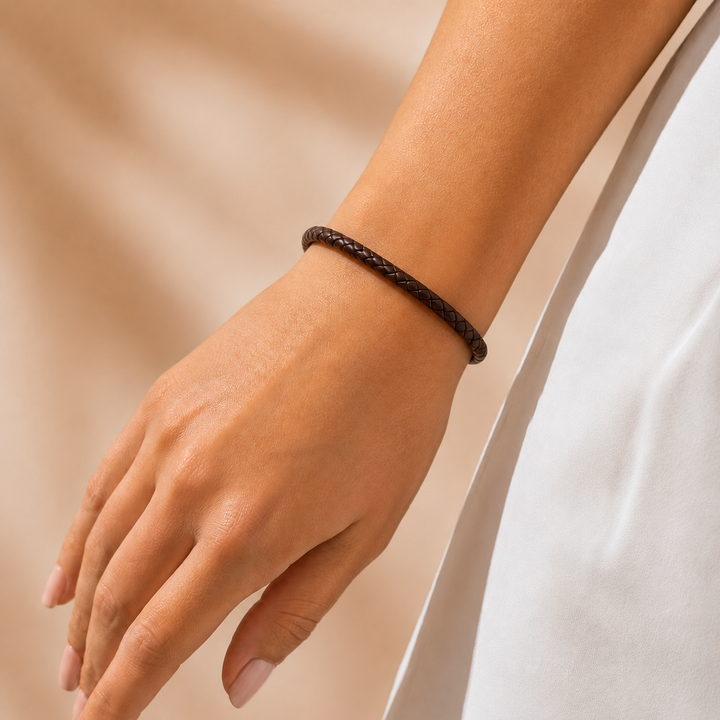 Onyx Shackle Cord Bracelet - Brown