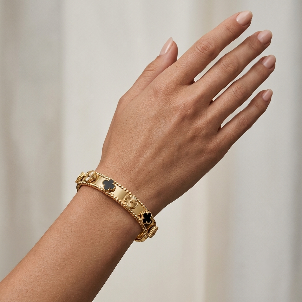 Clover Luxe Bracelet - Black