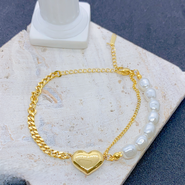 Golden Heart Pearl Bracelet