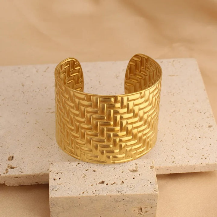 Siena Weave Woven Texture Cuff