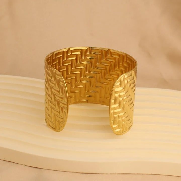 Siena Weave Woven Texture Cuff