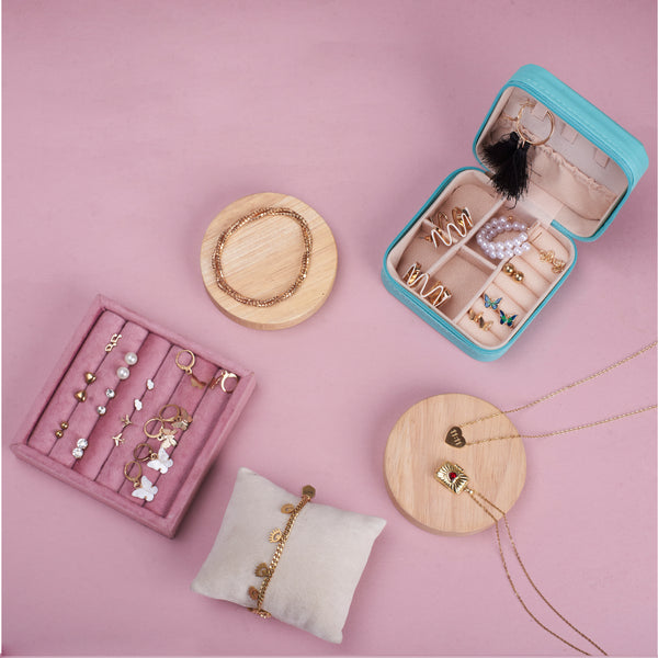 Set of 27 Extravagant Jewellery Combo for 1299 with a Free Jewellery Organiser