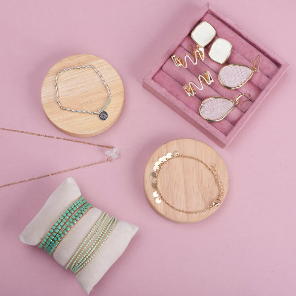 Set of 19 Tasteful Jewellery Combo for 1299