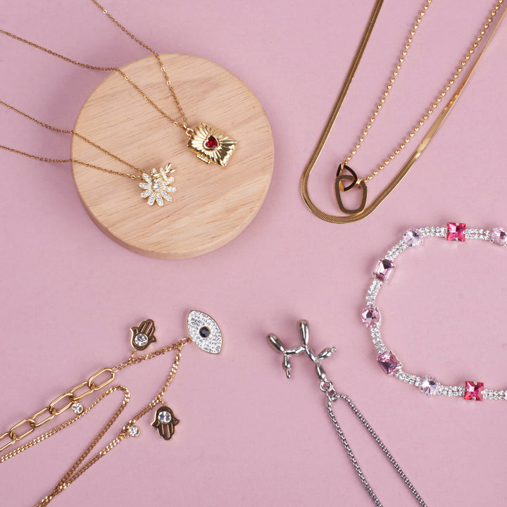 Never Seen Splendor Set of 6 Necklace Combo for 1299