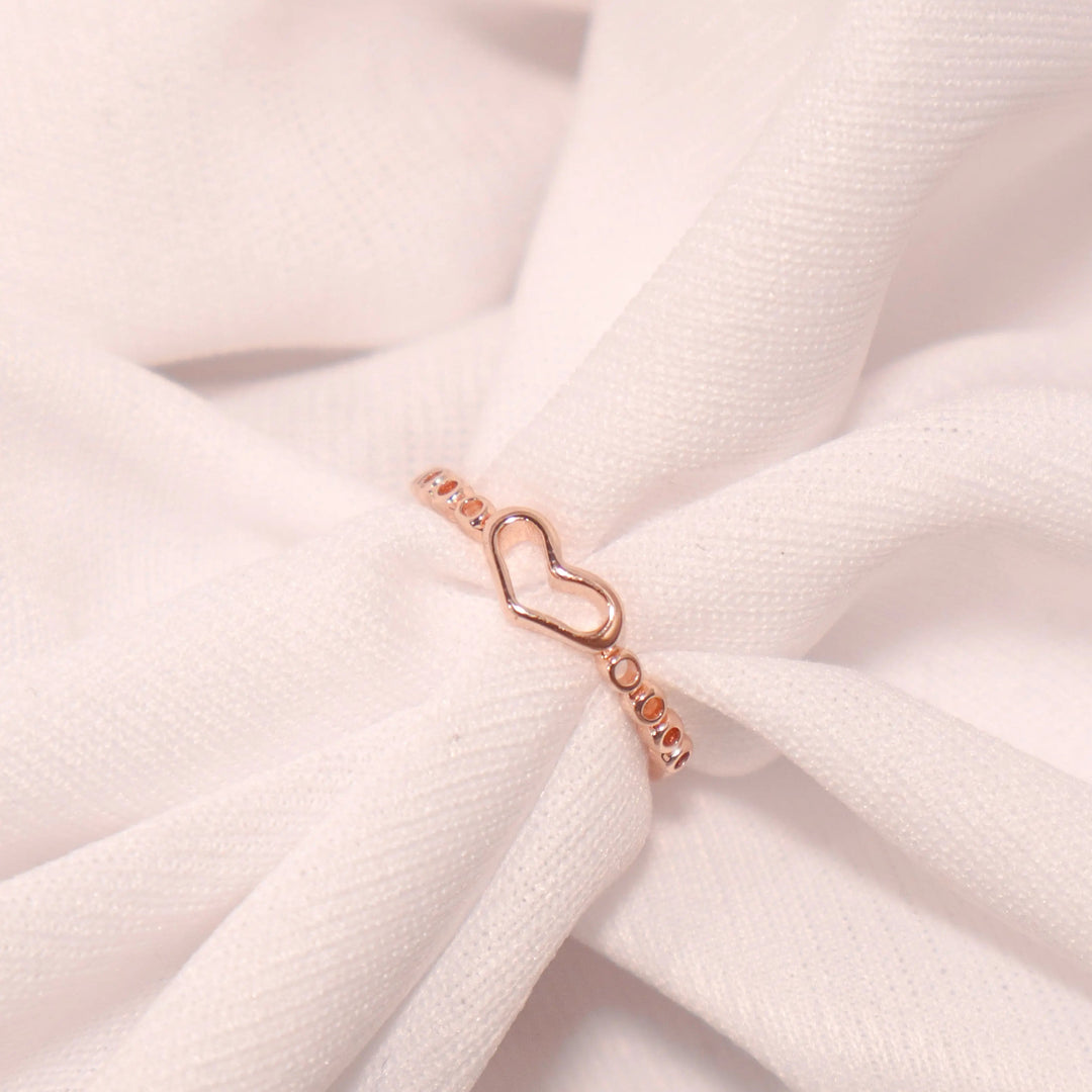 Basic Heart Gold Ring - Salty Accessories