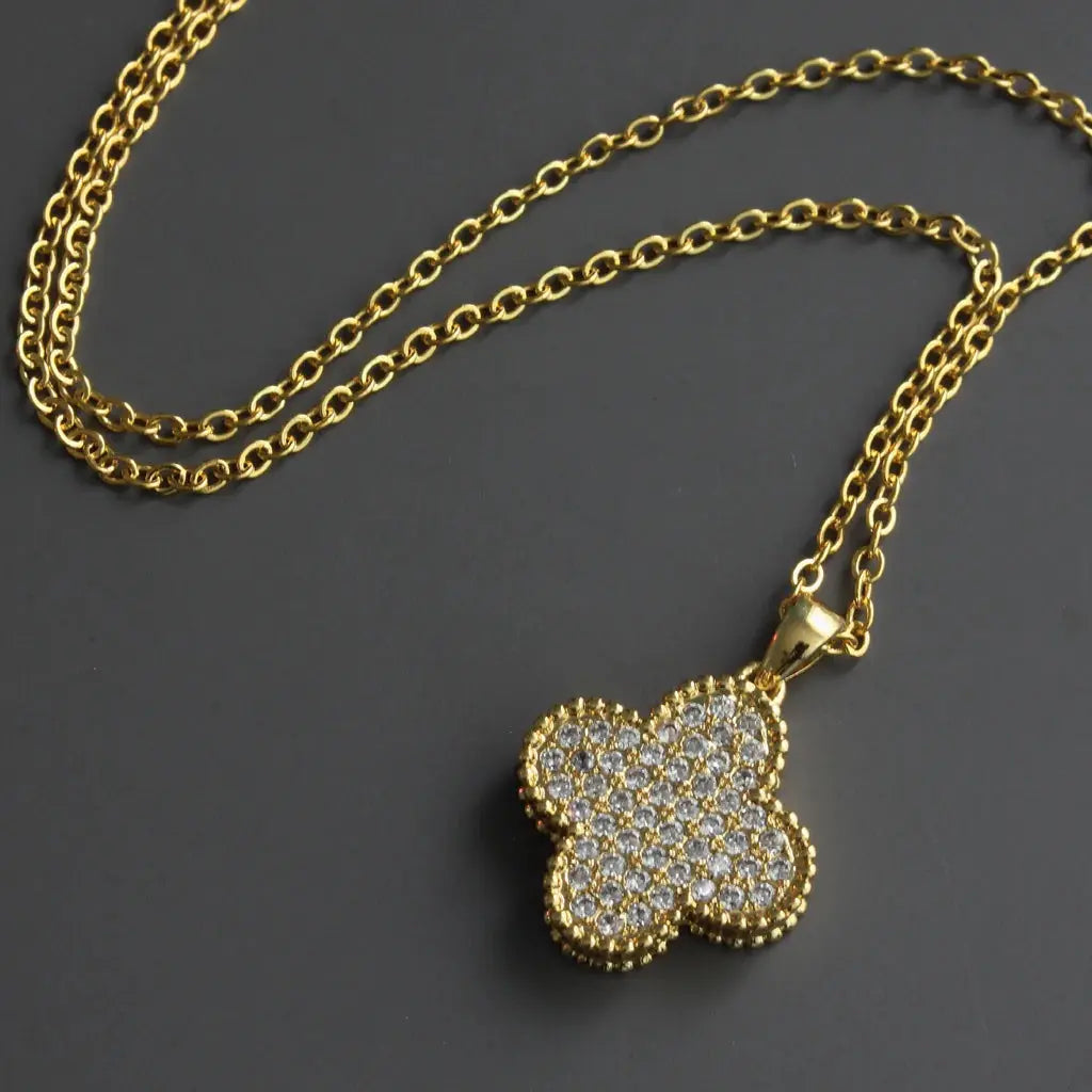 Big Clover Rounded Necklace - Gold - Salty Accessories