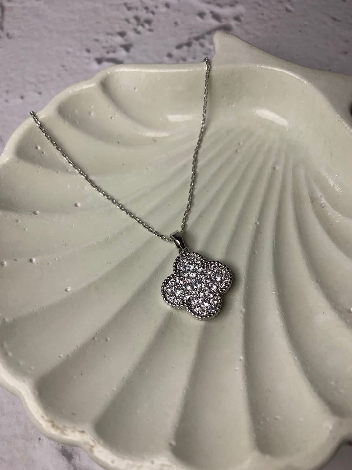 Big Clover Rounded Necklace - Silver Salty