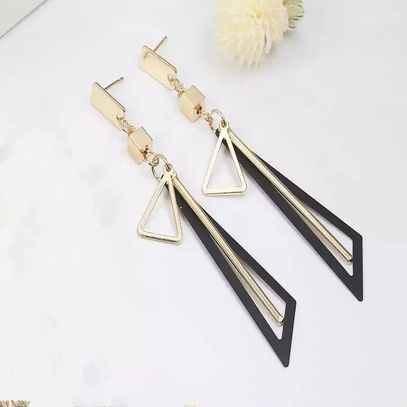 Black Geometric Decor Drop Earrings Gold