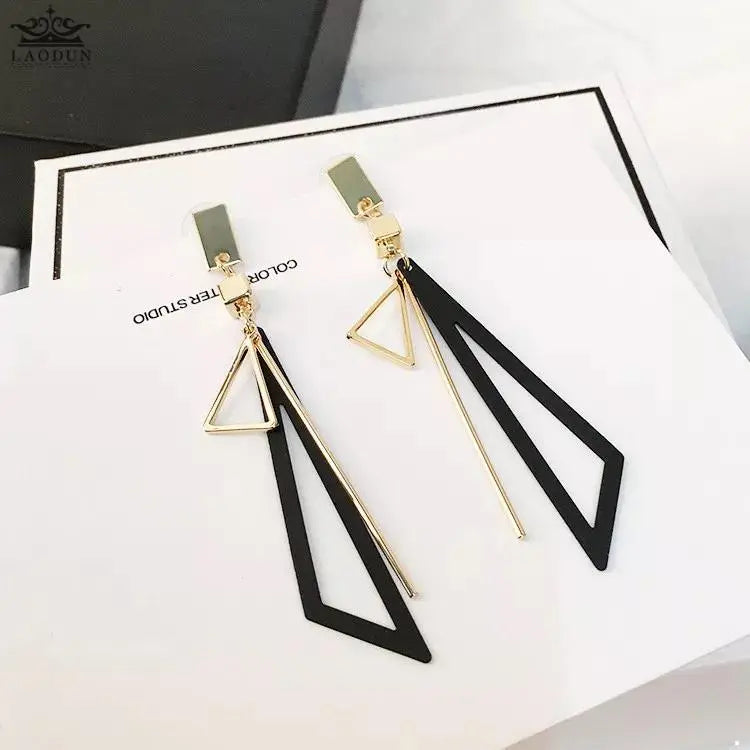 Black Geometric Decor Drop Earrings Gold