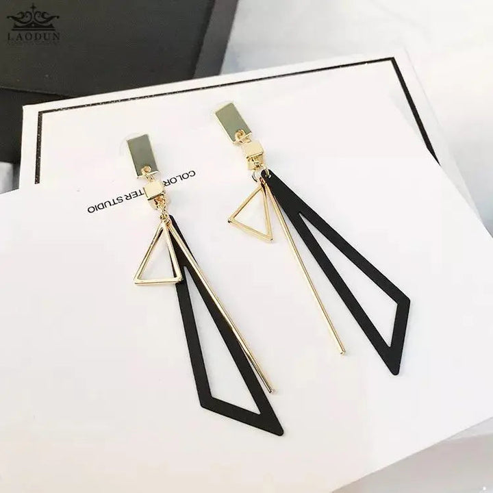 Black Geometric Decor Drop Earrings Gold