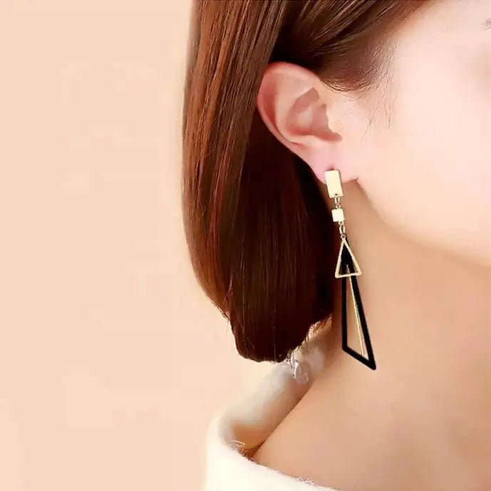 Black Geometric Decor Drop Earrings Gold