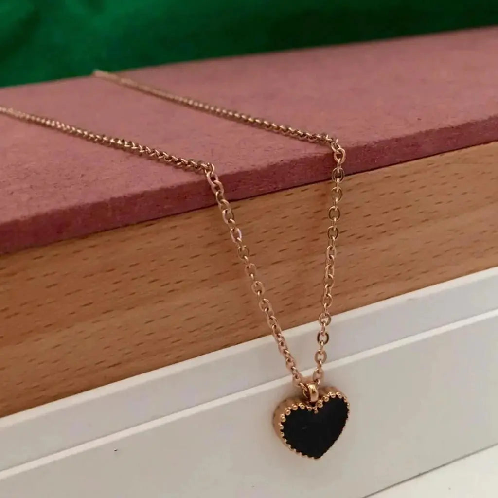 Black Heart Gold Necklace - Salty Accessories