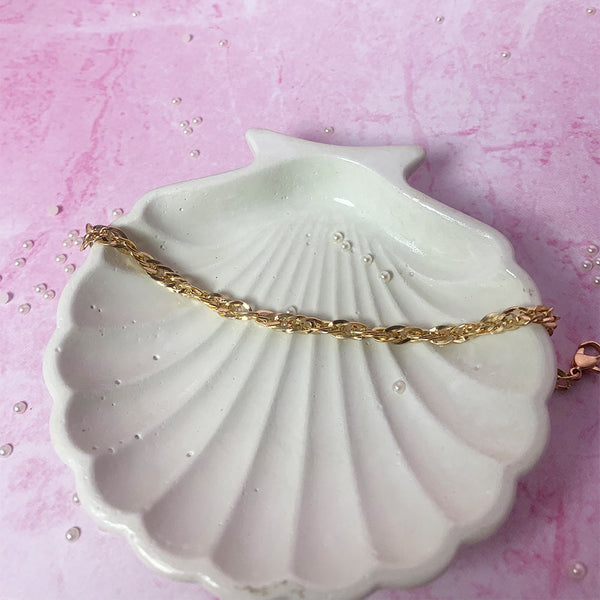 Bold Golden Chain