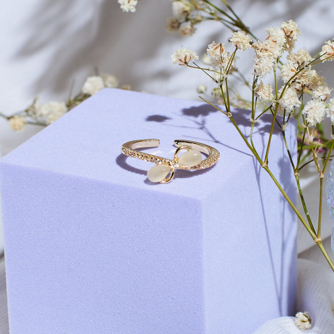 Bow Adorned Sapphire Ring - Salty Accessories