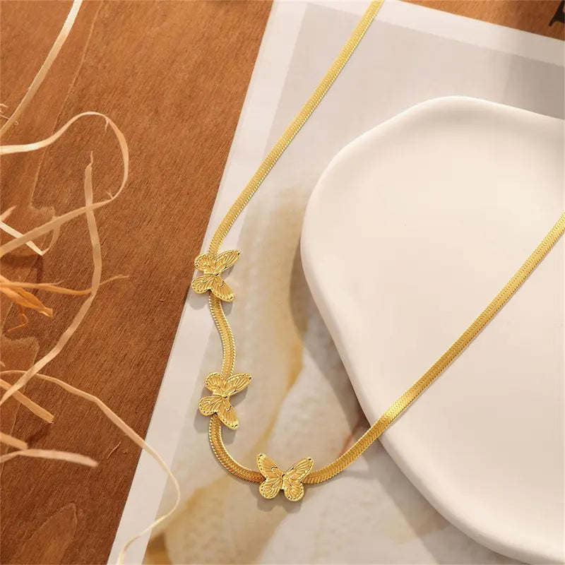 Butterfly's Gaze Choker