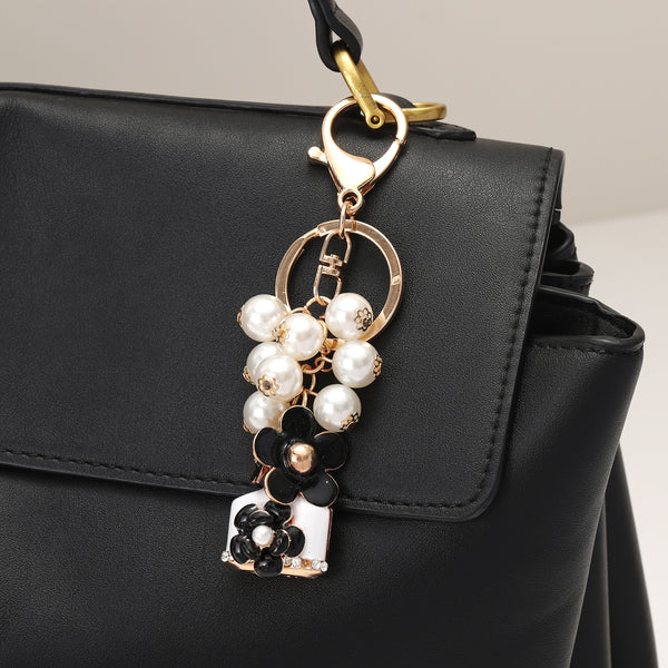 Daisy Love Pearl Bag Charm