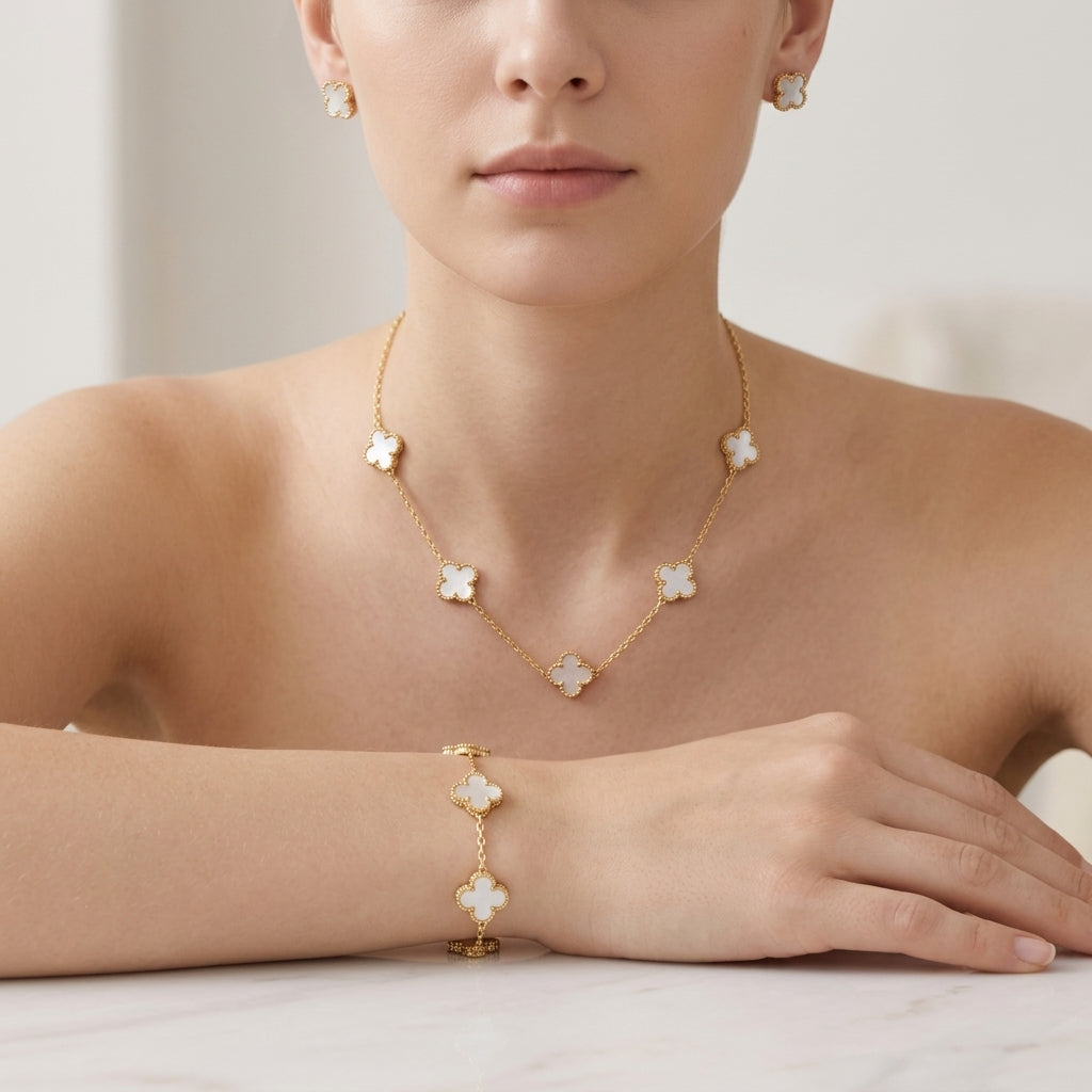 White Dove Clover Affair Jewellery Set