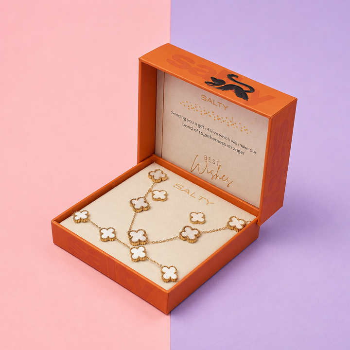 White Dove Clover Affair Jewellery Set