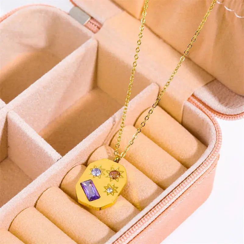 Classic Chic Golden Necklace - Salty Accessories