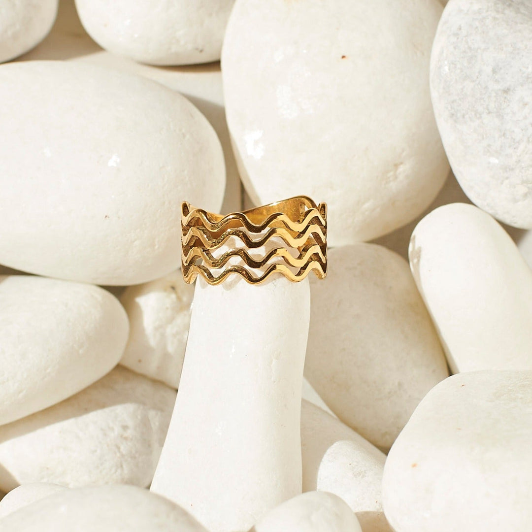 Classic Chic Ring - Salty Accessories