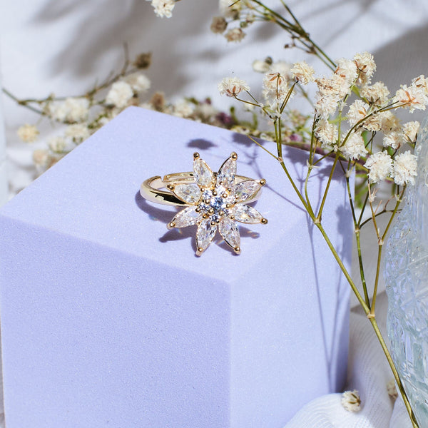 Cupid's Kiss Spinner Ring