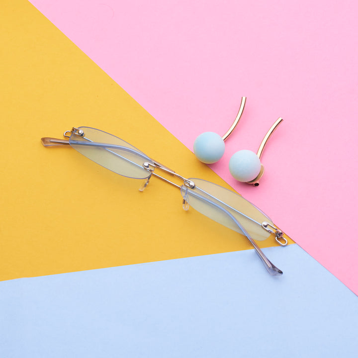 Runway Blue Hue Sunglasses and Earrings Combo