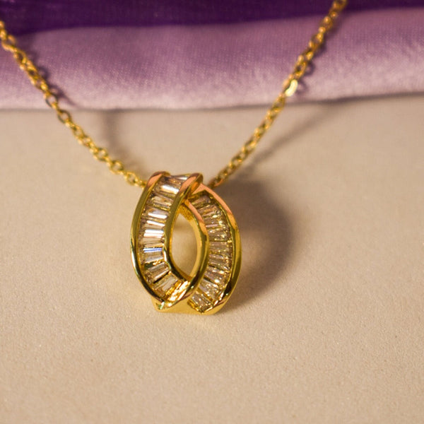 Effortless Glamour Golden Strand Necklace