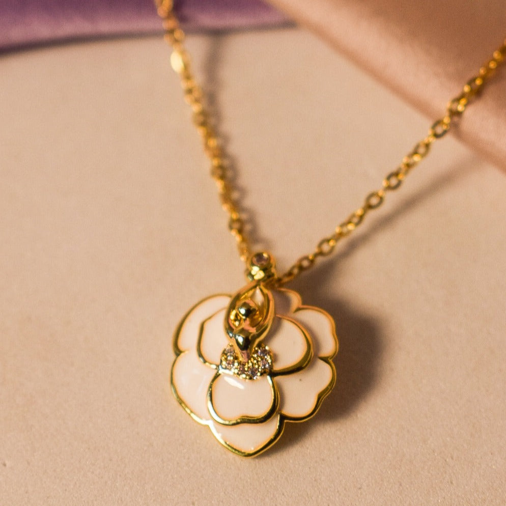 Blooming Petal Pendant - Gold - Salty Accessories