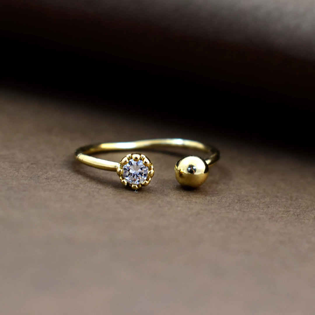 Crystal gold sphere ring