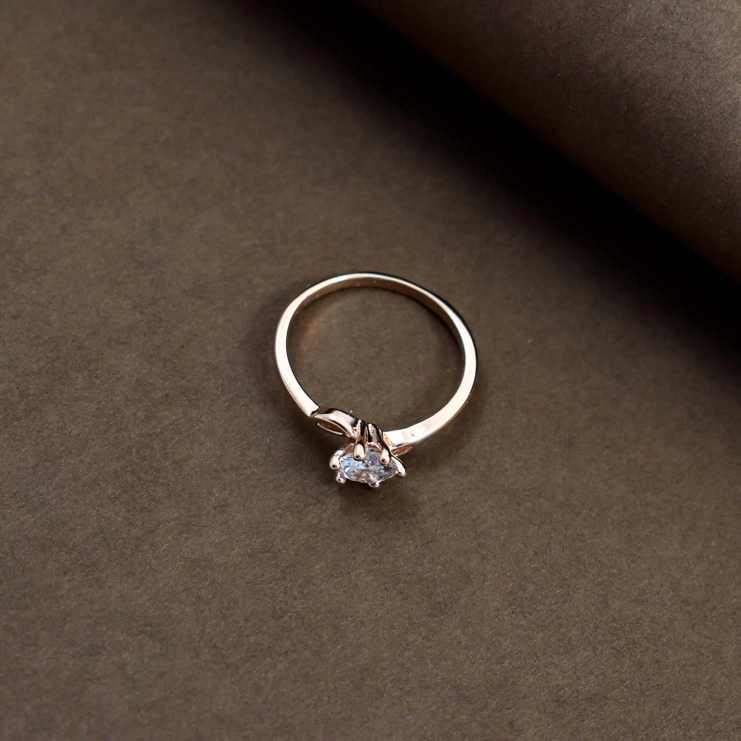 Negative almond rose-gold ring - Salty Accessories