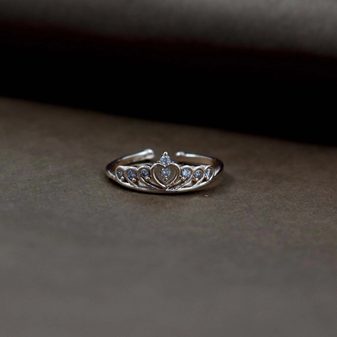 Queen studded rose-gold ring - Salty Accessories