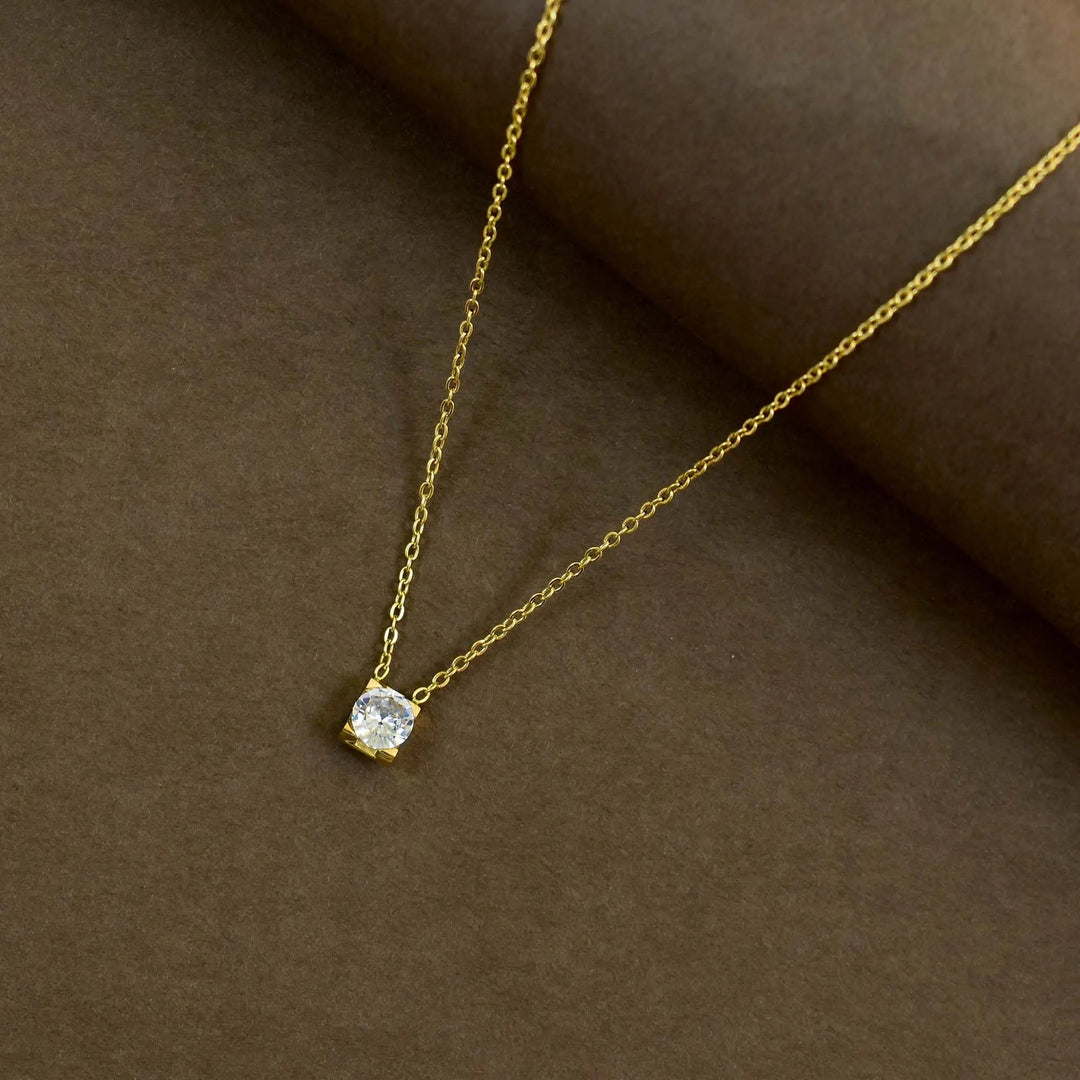 Snuggled crystal gold anti-tarnish necklace - Salty Accessories
