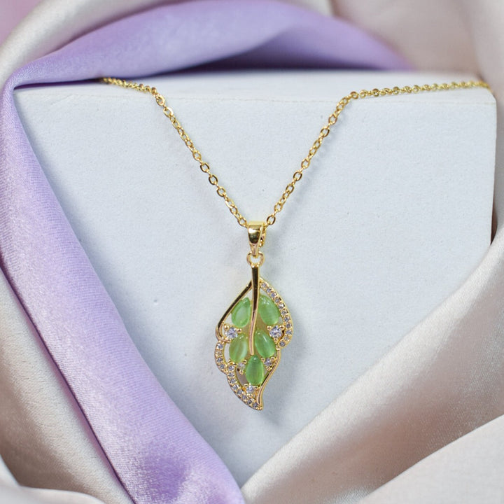 Verdant Vine Necklace Salty