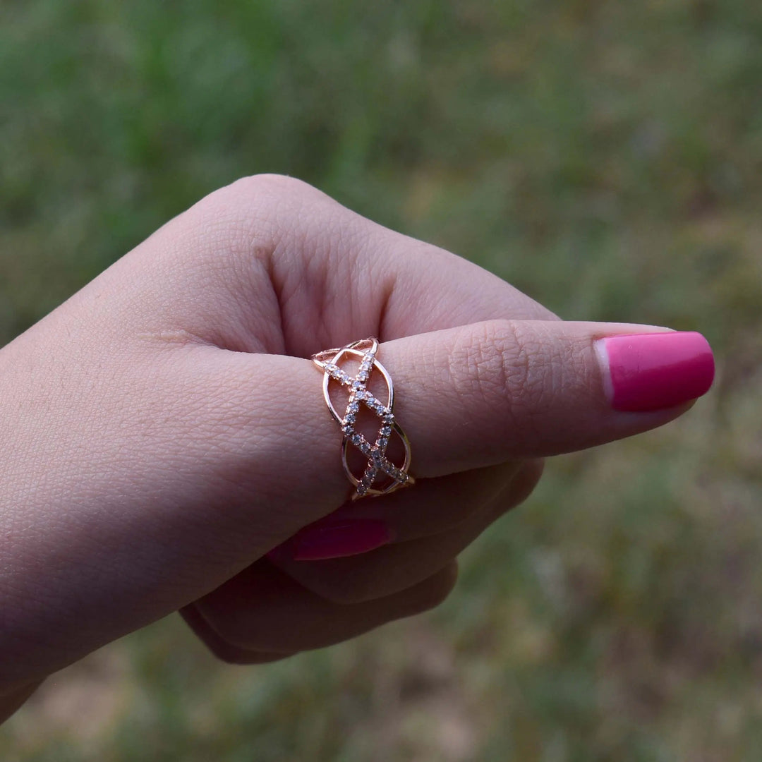 Criss-Cross Gold Ring - Salty Accessories