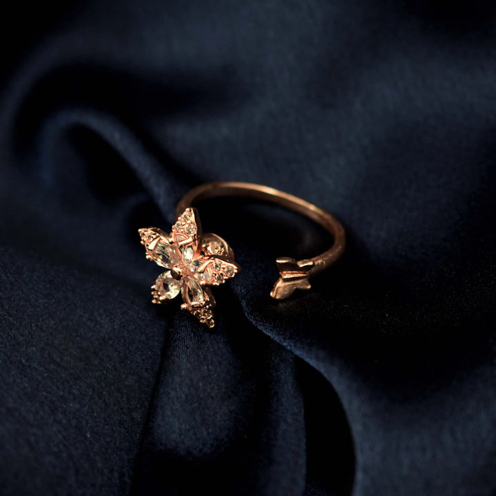 Daffodil Spinner Ring - Rose Gold - Salty Accessories