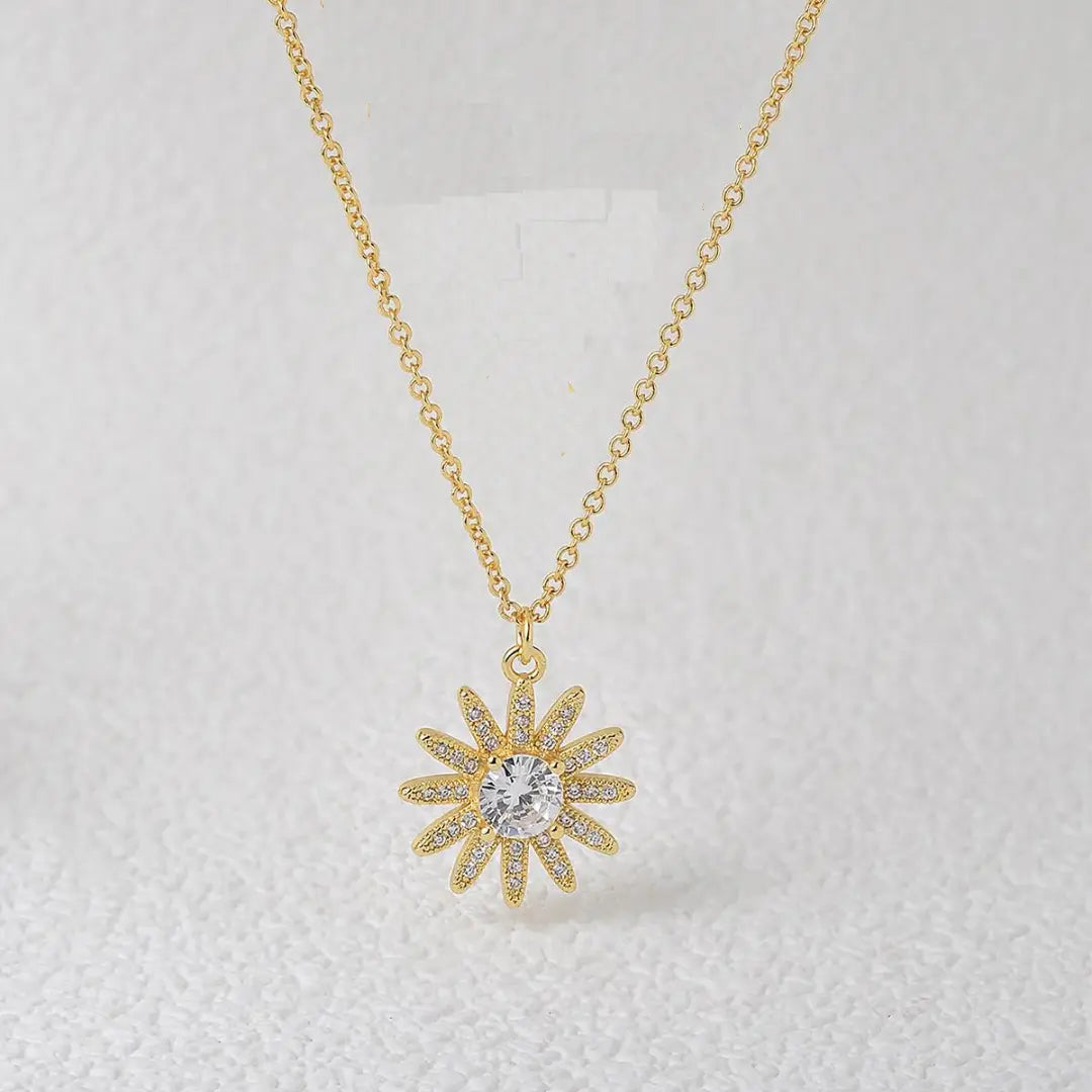Daisy Flower Crystal Necklace - Gold - Salty Accessories