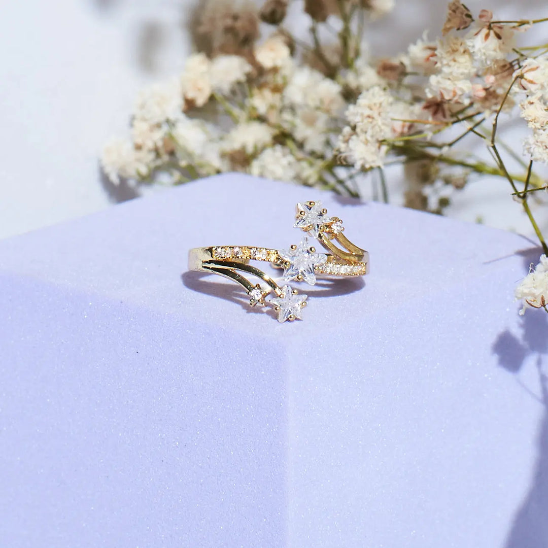 Dazzling Delight Golden Ring | Salty