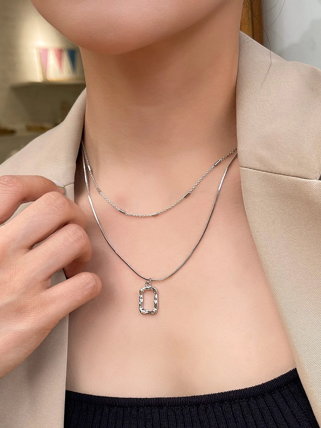 Dazzling Beehive Necklace