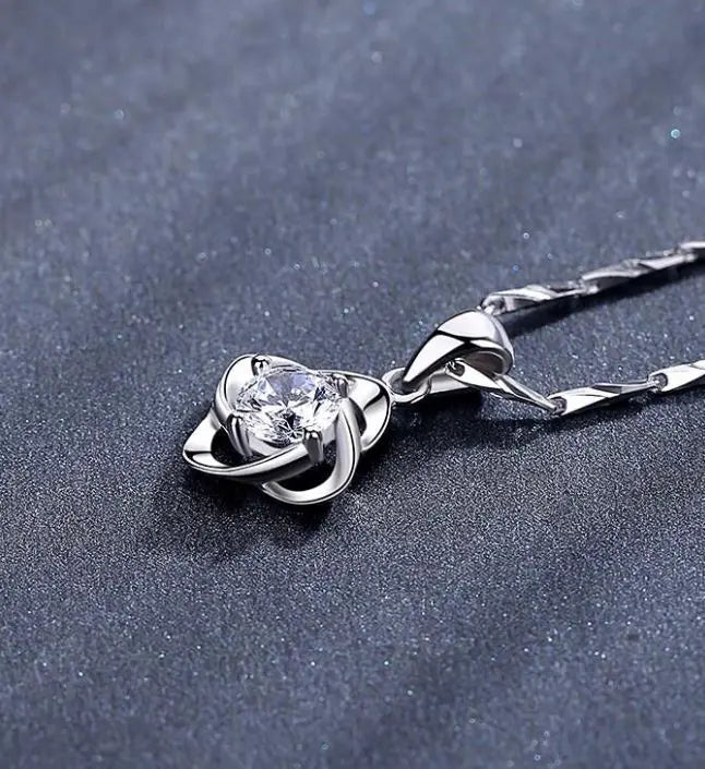 Diamond Twister Flower Necklace - Silver - Salty Accessories