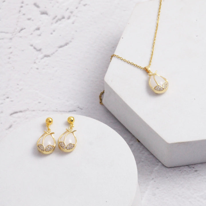 Exquisite Swiss Earrings and Necklace Set - Salty Accessories