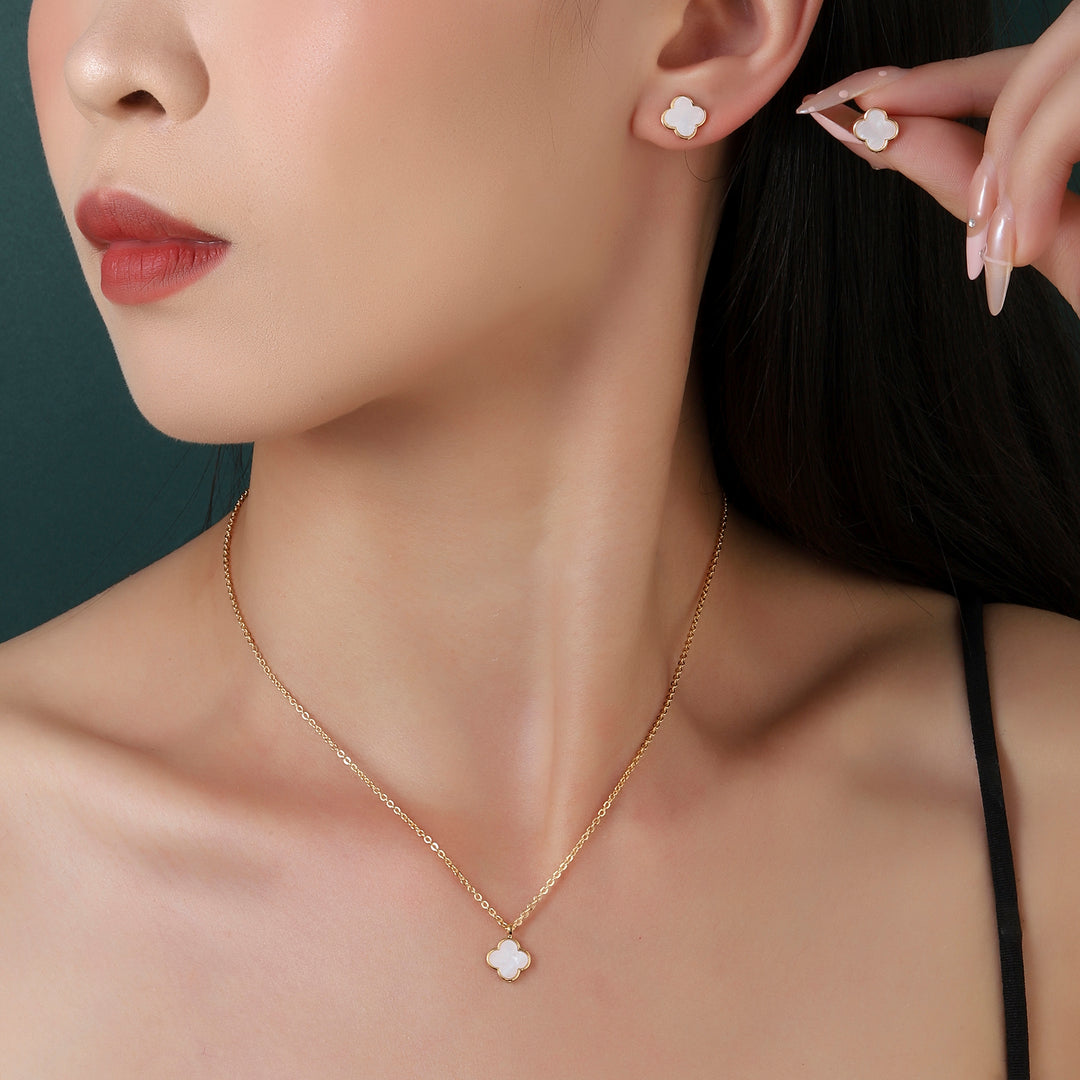 Pure Clover Necklace And Earrings Set