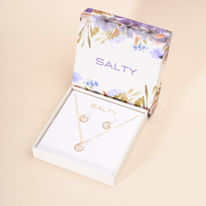 Silk Pearl Golden Necklace and Earrings Set