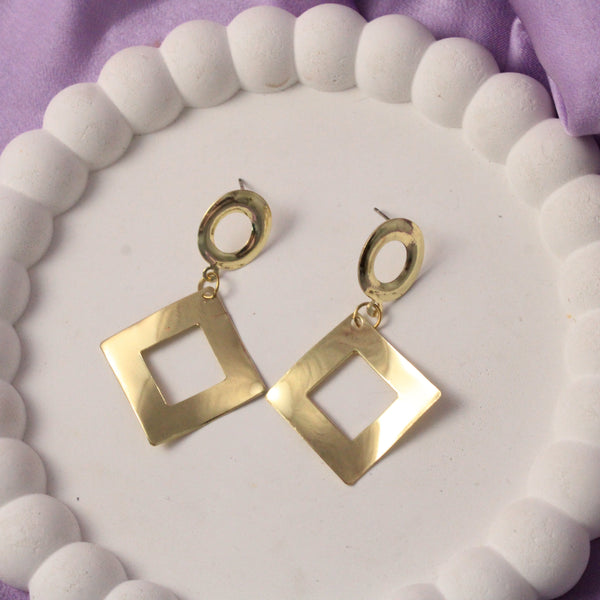 Minimal Golden Earrings